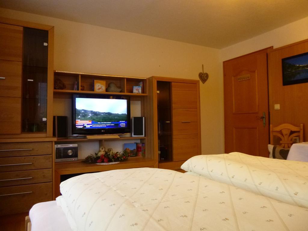 Ferienwohnungen Hauser Waidring Zimmer foto